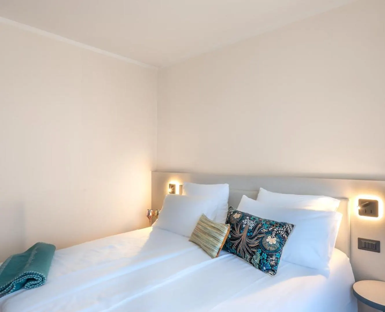 Wanderlust Hotel - Suite & Spa - Apartments & Villas - Bardolino, Lago Di Garda - Verona