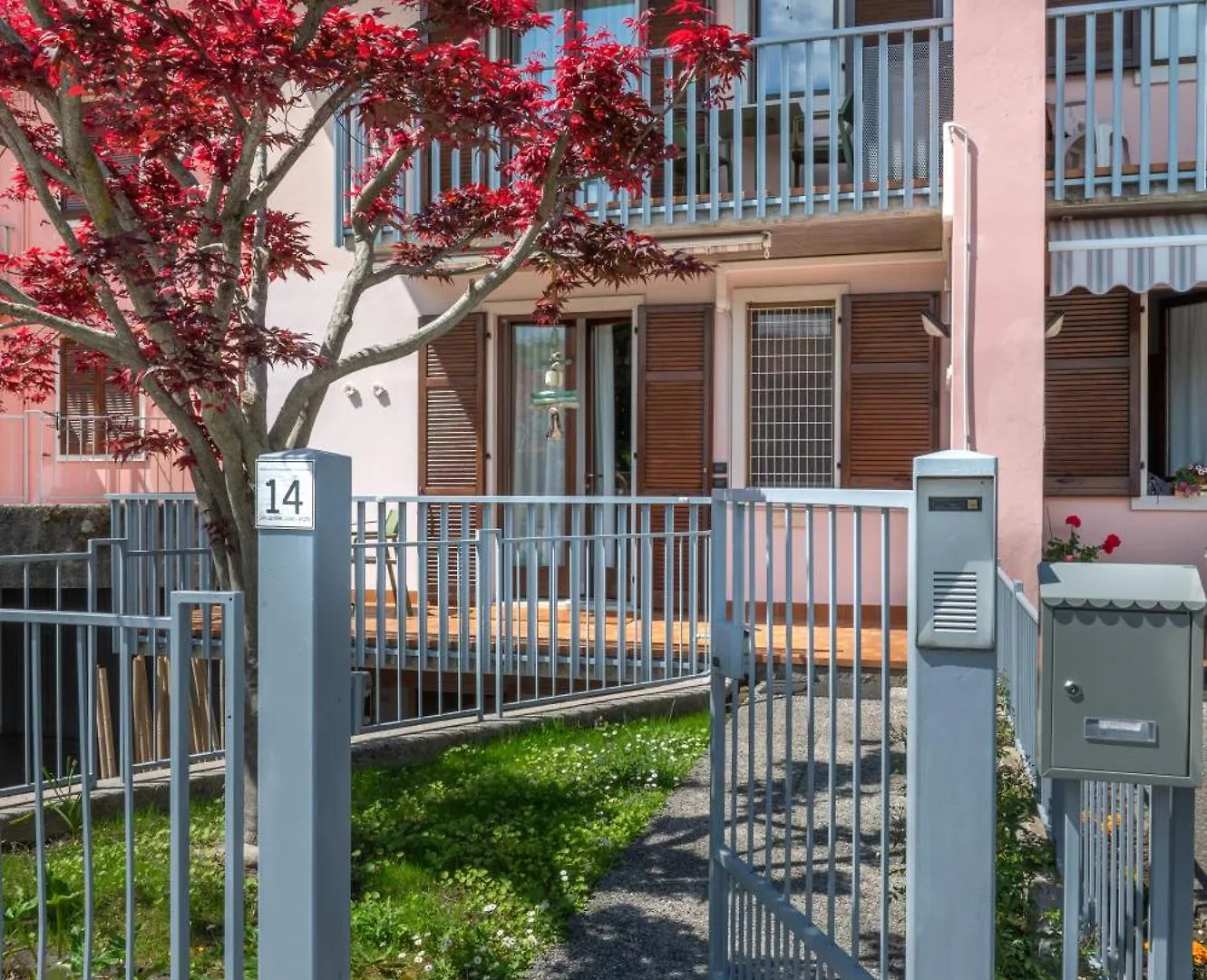 Wanderlust Hotel - Suite & Spa - Apartments & Villas - Bardolino, Lago Di Garda - Verona