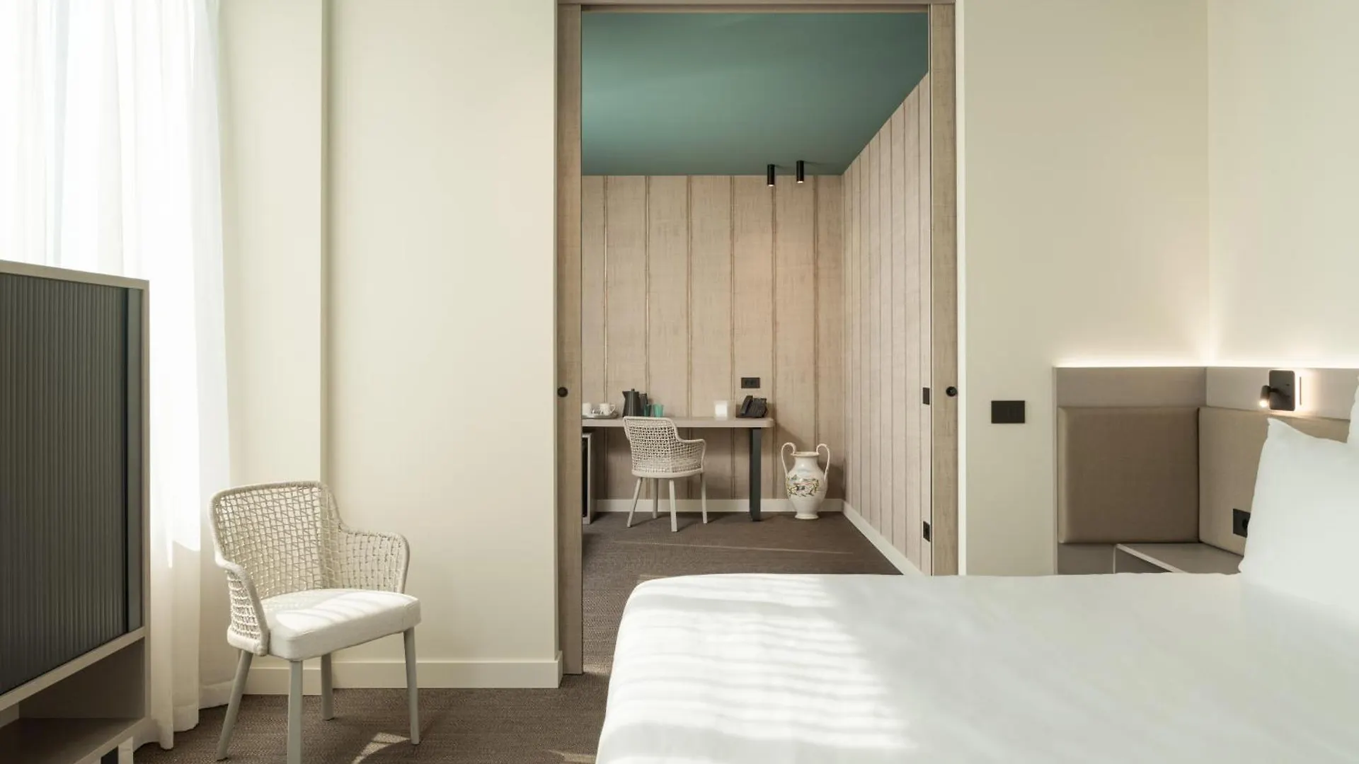 Wanderlust Hotel - Suite & Spa - Apartments & Villas - Bardolino, Lago Di Garda - Verona 4*, Bardolino Italien