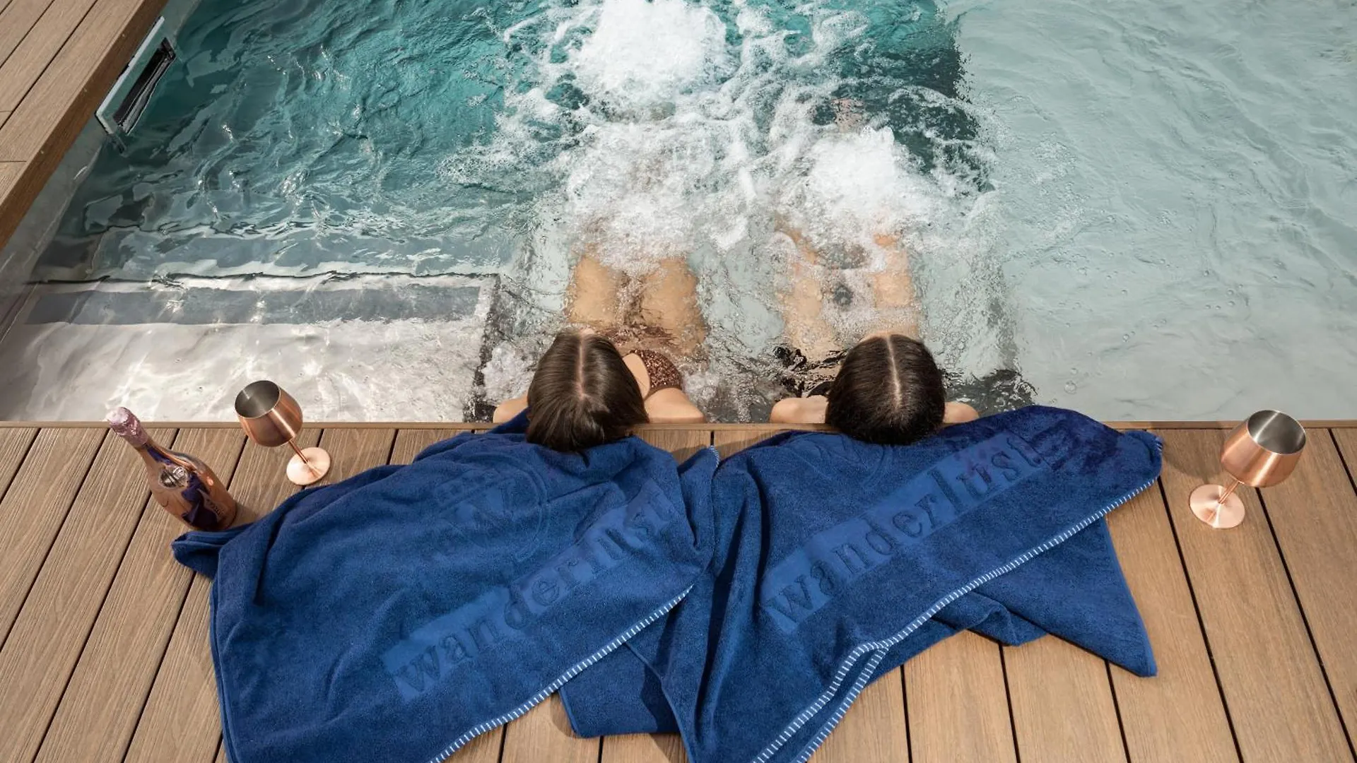 Wanderlust Hotel - Suite & Spa - Apartments & Villas - Bardolino, Lago Di Garda - Verona