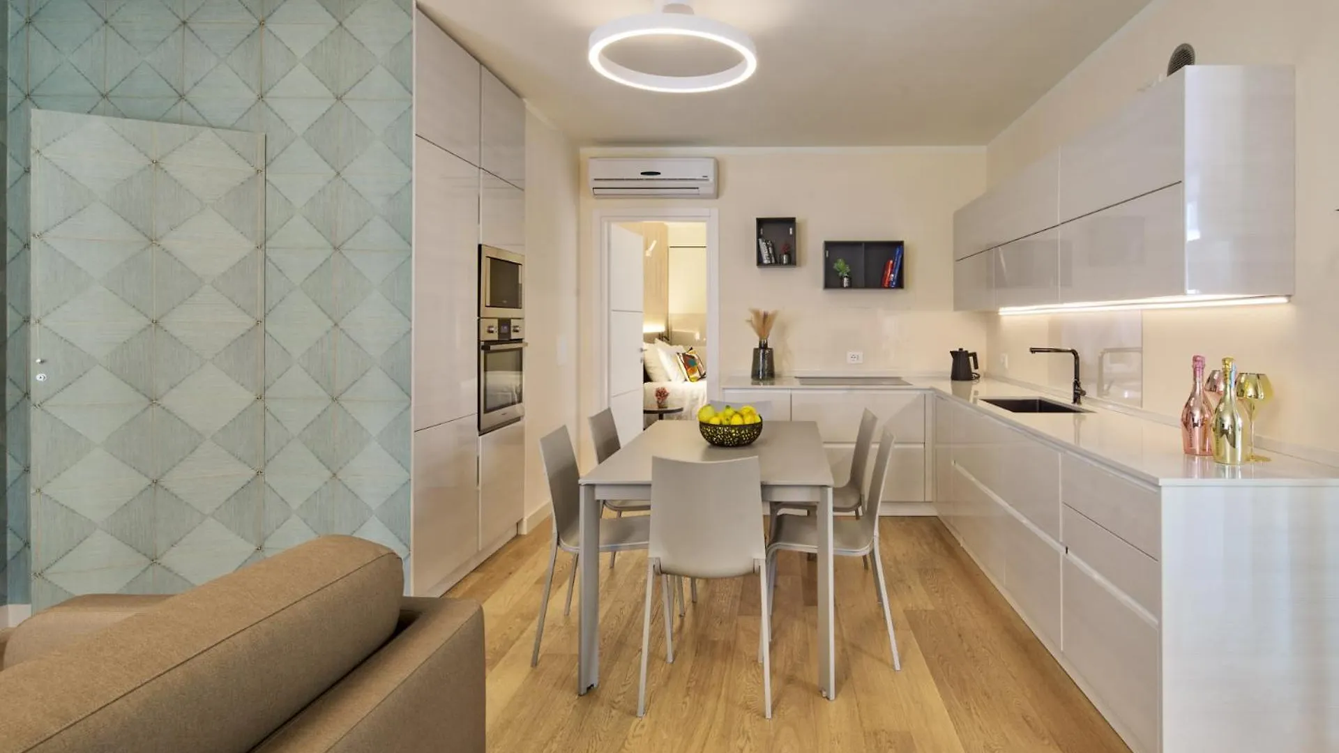 Wanderlust Hotel - Suite & Spa - Apartments & Villas - Bardolino, Lago Di Garda - Verona Bardolino